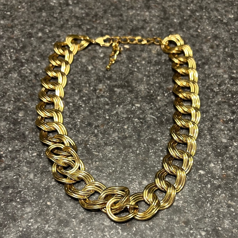 Women’s gold chain necklace